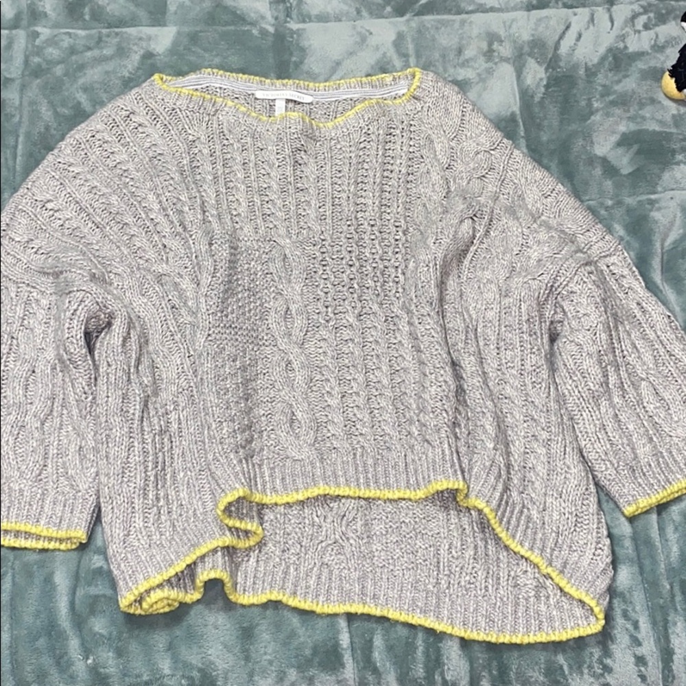 Knitted cropped shirt